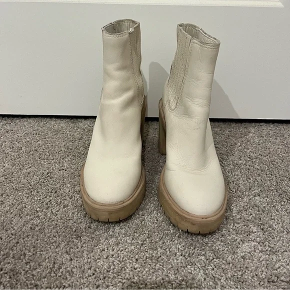 Dolce Vita Cream Heeled Boots - Picture 2 of 5
